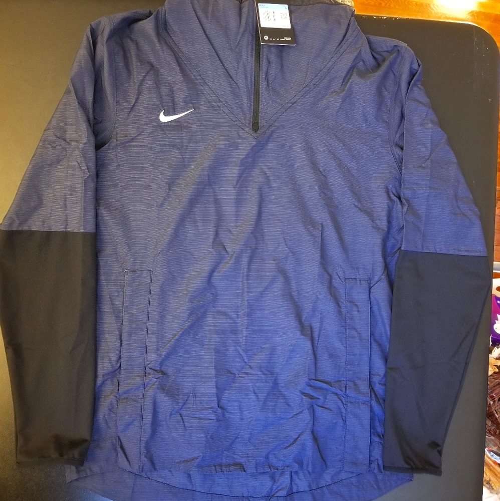 Nike Pullover